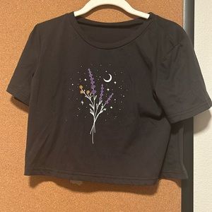 Crop top with cute patterns